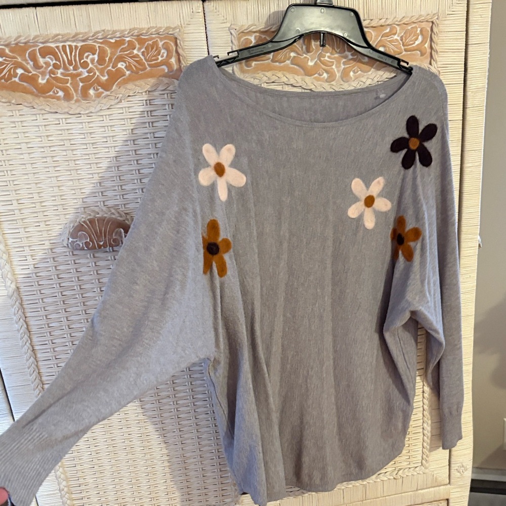Floral Embellished Gray Women's Sweatshirt